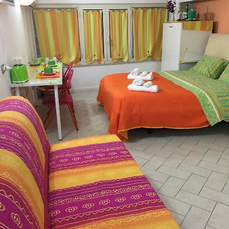 Casa Lorianna Apartment Napoli Bagian luar foto