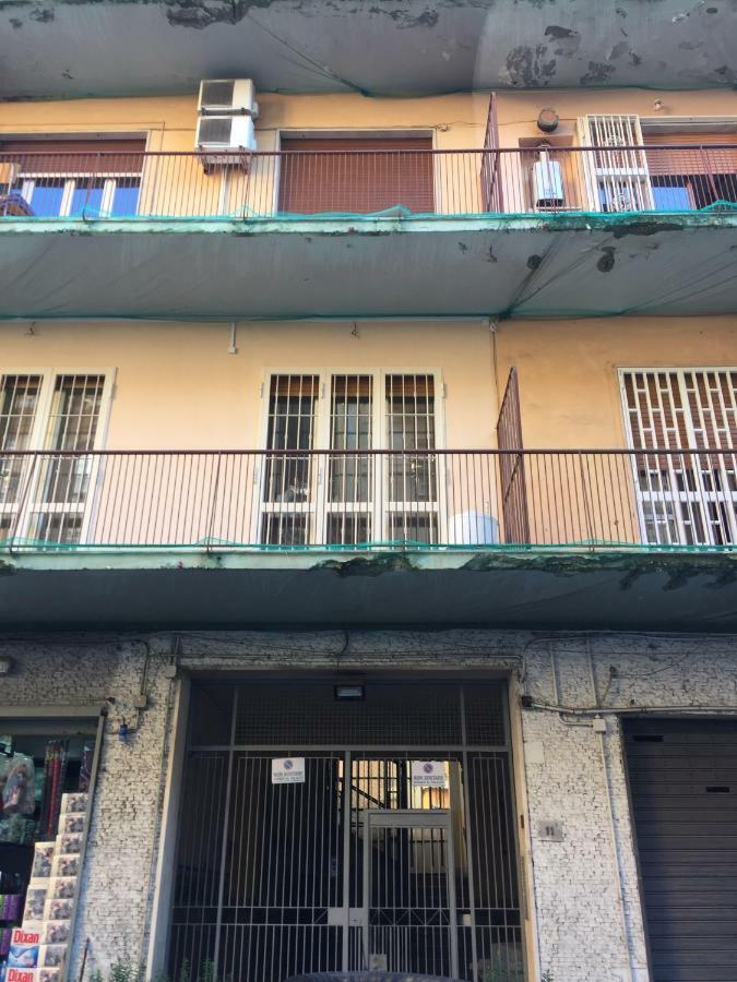 Casa Lorianna Apartment Napoli Bagian luar foto